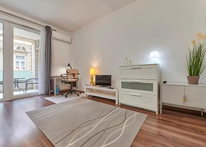 Balcony Centropolitan Studio W Ac By Nw