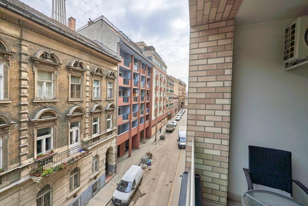 Balcony Centropolitan W Ac By Nw Appartement *